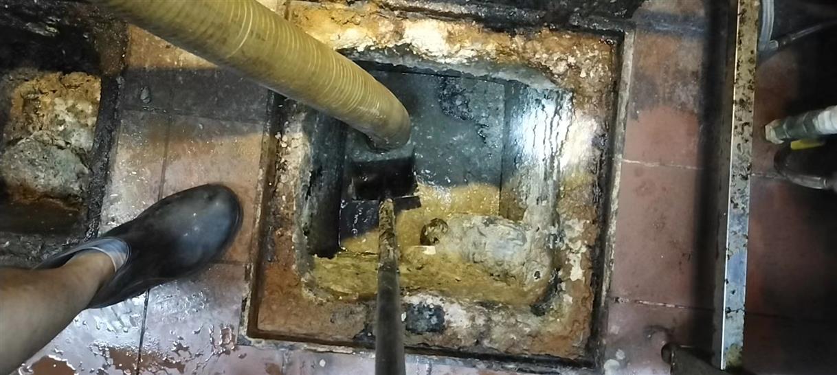 眉县污水池清理一般都有毒气，怎么预防中毒呢？